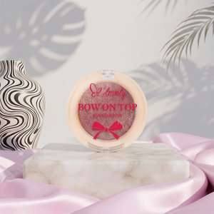 Lovely Bow On Top Eyeshadow металічні тіні для повік 02 3 г