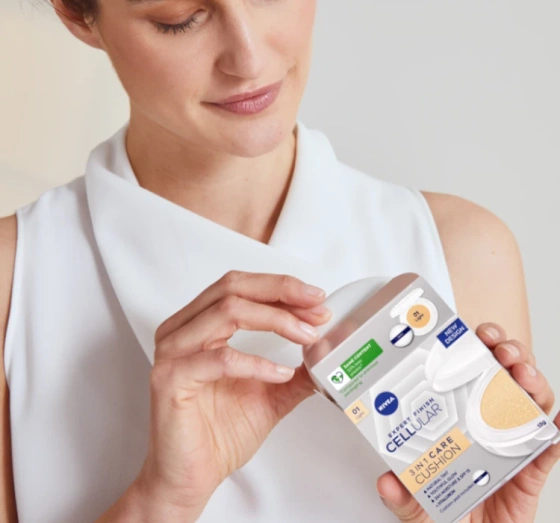 NIVEA HYALURON CELLULAR FILLER КОМПАКТНИЙ ТОНАЛЬНИЙ ЗАСІБ SPF15 01 HELL 15Г