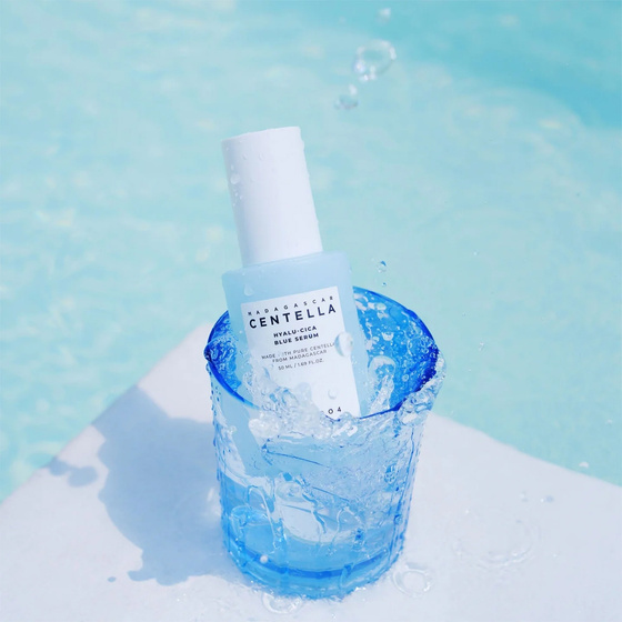 SKIN1004 Madagascar Centella Hyalu-Cica Blue Serum зволожуюча сироватка для обличчя з азіатською центеллою, 50 мл