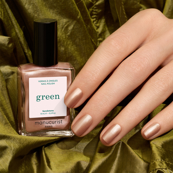 Manucurist Green — класичний лак для нігтів Sandstone, 15 мл
