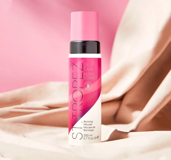 ST. TROPEZ SELF TAN BERRY SORBET ПІНКА ДЛЯ АВТОЗАСМАГИ 200МЛ