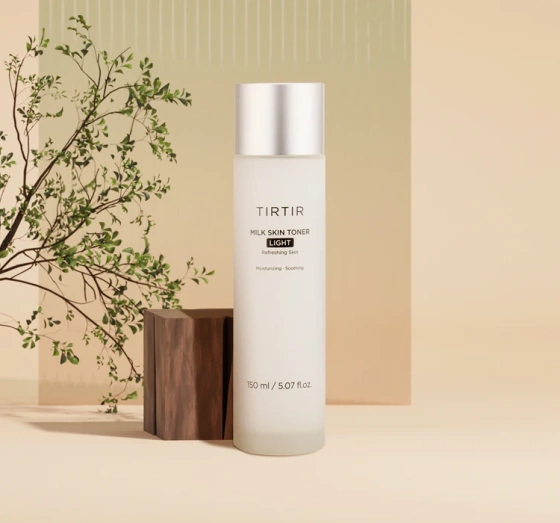 TIRTIR Milk Skin Toner Light увлажняющий молочный тоник для лица 150 мл
