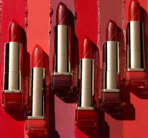 MAX FACTOR COLOUR ELIXIR LIPSTICK ГУБНА ПОМАДА 070 CHERRY KISS 4Г