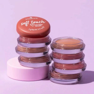 Essence Soft Touch Mousse Blush румяна в виде мусса 30 Coral Crush 5 г