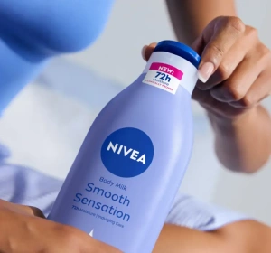 NIVEA РАЗГЛАЖИВАЮЩЕЕ МОЛОЧКО ДЛЯ ТЕЛА ДЛЯ СУХОЙ КОЖИ 400МЛ