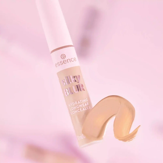 Essence Silky Blur увлажняющий жидкий консилер 180 10 мл