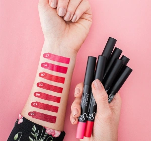 GOLDEN ROSE MATTE МАТОВАЯ ПОМАДА-КАРАНДАШ 17