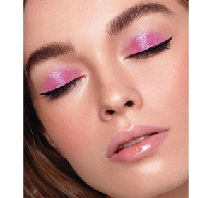 LAMEL РІДКА ПІДВОДКА З М'ЯКИМ ПЕНЗЛИКОМ 401 CARBON BLACK 4МЛ