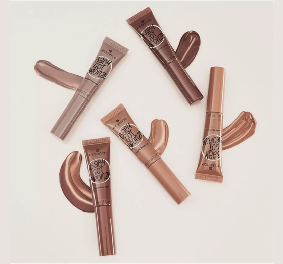 Натисніть на картинку, щоб її збільшити Essence Baby Got Bronze рідкий бронзер для обличчя 20 Sunkissed Sweety 10 мл