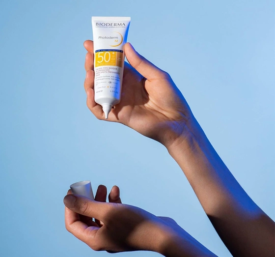 Bioderma Photoderm M захисний крем для вирівнювання кольору SPF50+ Light 40мл