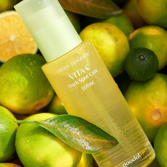 Goodal Green Tangerine Vita C Dark Spot Care Serum освітлююча сироватка для обличчя 20 мл