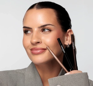 Everybody London Satin Kajal олівець для очей Dark Chocolate 1 г