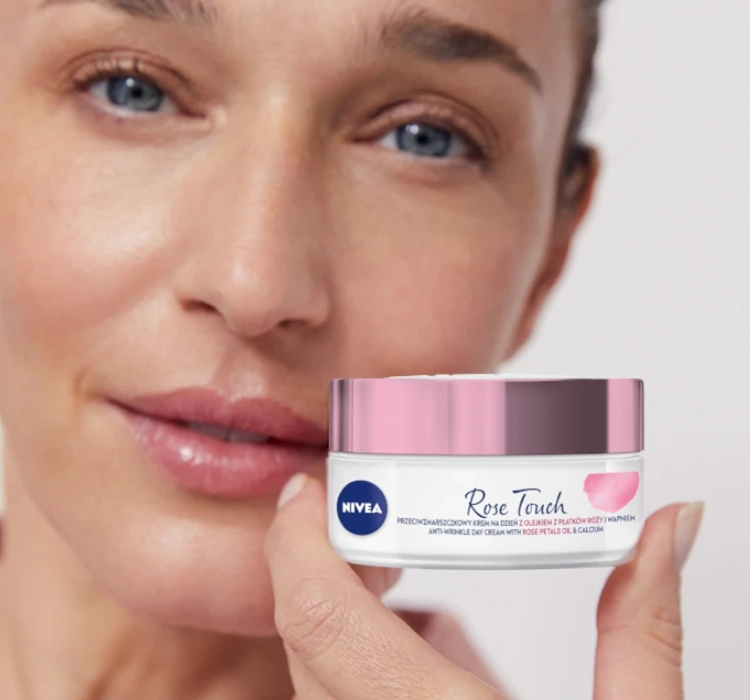 NIVEA ROSE TOUCH ДНЕВНОЙ КРЕМ ПРОТИВ МОРЩИН 50 МЛ