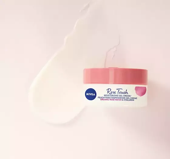 NIVEA ROSE TOUCH УВЛАЖНЯЮЩИЙ КРЕМ-ГЕЛЬ 50МЛ