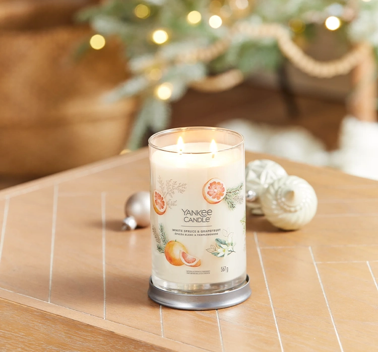 YANKEE CANDLE SIGNATURE АРОМАТИЧЕСКАЯ СВЕЧА ТУМБЛЕР WHITE SPRUCE & GRAPEFRUIT 567Г