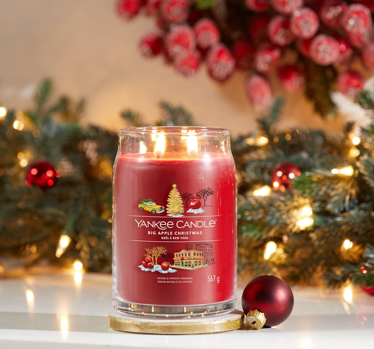 Yankee Candle Signature ароматическая свеча Big Apple Christmas 567г