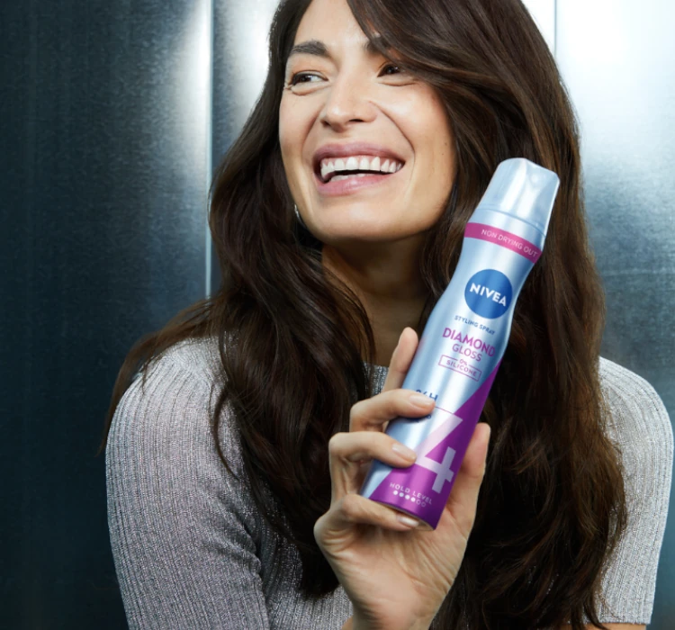 NIVEA DIAMOND GLOSS CARE ЛАК-СПРЕЙ 250МЛ