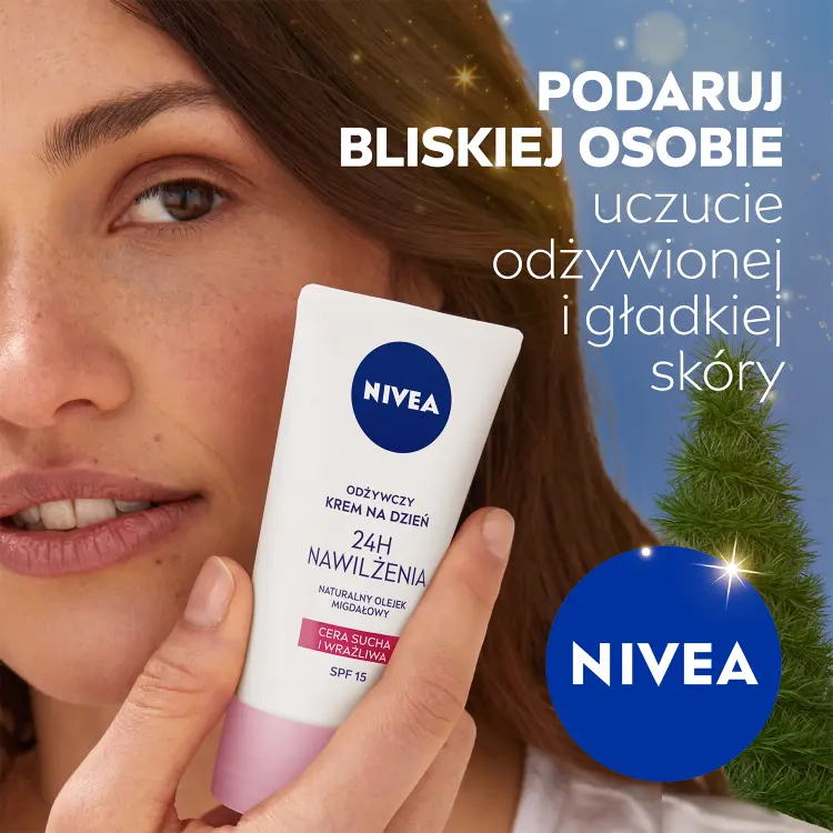 Nivea Pink Chic набор косметики для ухода за лицом: крем для лица SPF15 + пенка для умывания