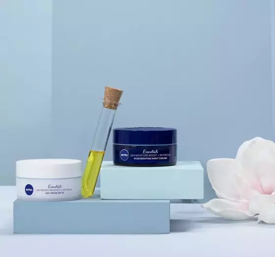 NIVEA ЗВОЛОЖУВАЛЬНИЙ КРЕМ ДЛЯ ОБЛИЧЧЯ НА НІЧ 24H ЗВОЛОЖЕННЯ + ВІДНОВЛЕННЯ 50МЛ