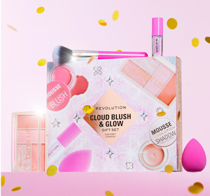 Makeup Revolution Cloud Blush & Glow набір косметики для макіяжу